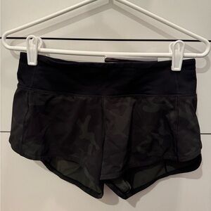 Lululemon Green Camo Speed Up Shorts 2.5”